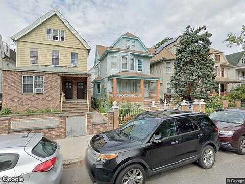 4Th, BROOKLYN, NY 11218