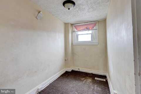 Lyndale, BALTIMORE, MD 21213