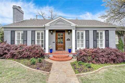 4Th, FORT WORTH, TX 76107