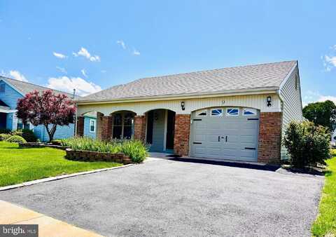 9 WEYBRIDGE PLACE, MANCHESTER TOWNSHIP, NJ 08759