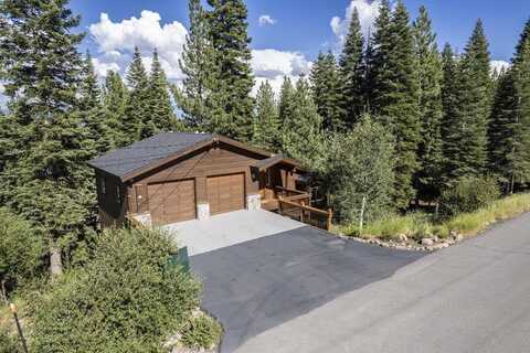 10894 Mougle Lane, Truckee, CA 96161