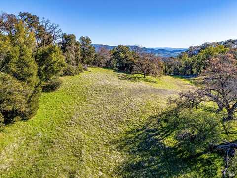 6080 Grove Street, Sonoma, CA 95476