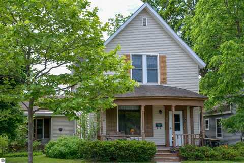 203 SEVENTH STREET, TRAVERSE CITY, MI 49684