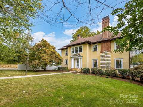 8 N Kensington Road, Asheville, NC 28804