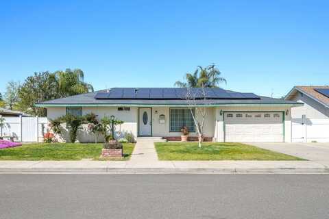 2040 Cypress Street, Selma, CA 93662