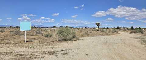 800 E Avenue K14, Lancaster, CA 93535