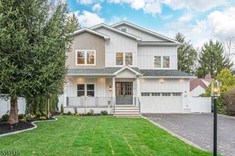 10 Skytop Ter, Montclair, NJ 07043