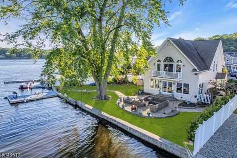 35 Benedict Dr, Jefferson Twp., NJ 07849