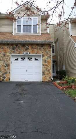 1118 Oakcroft Ln, Franklin, NJ 08873