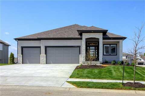 9027 Freedom Circle, Lenexa, KS 66227