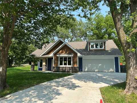 920 N 14th Street, Leavenworth, KS 66048