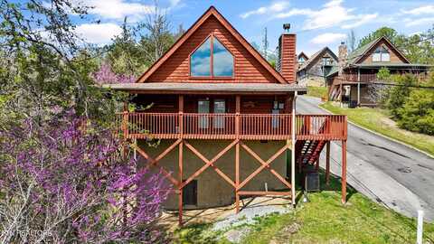 2238 Eagle Feather Drive, Sevierville, TN 37876