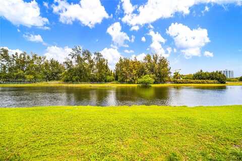 16465 NE 22nd Ave, North Miami Beach, FL 33160