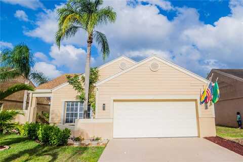 23060 Sunfield Dr, Boca Raton, FL 33433