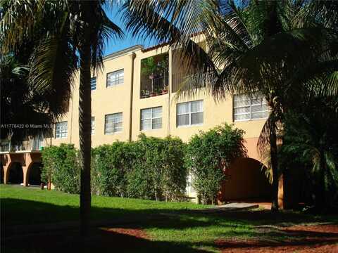 1305 W 53rd St, Hialeah, FL 33012