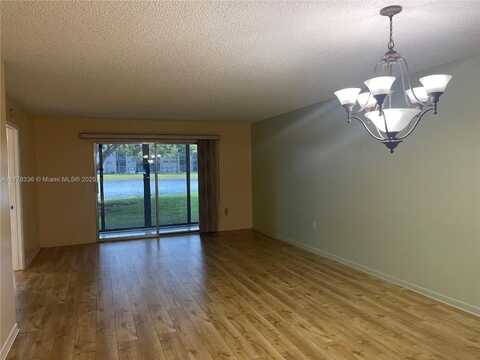 950 SW 138th Ave, Pembroke Pines, FL 33027