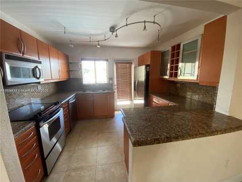 3842 NE 171st St, North Miami Beach, FL 33160