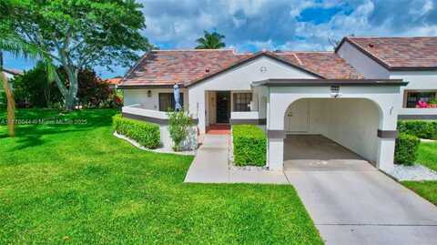 5558 E Parkwalk Cir E, Boynton Beach, FL 33472