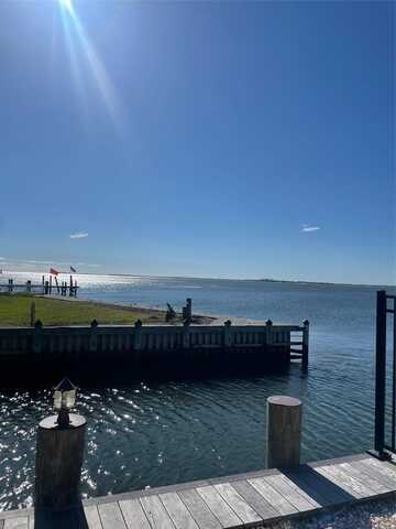 998 Pacific Street, Lindenhurst, NY 11757