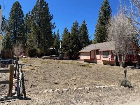 11 G Lane, Big Bear City, CA 92314