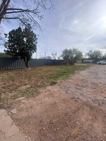 2005 Ave M, Lubbock, TX 79411