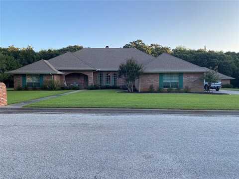 813 Woodland Trail N, Bowie, TX 76230