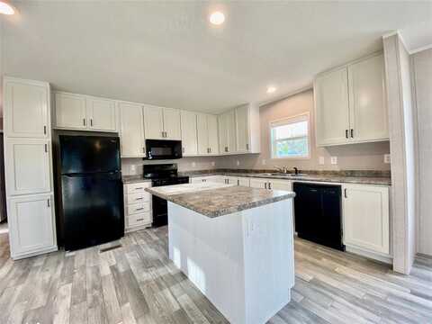 903 SW 24th Street, Mineral Wells, TX 76067