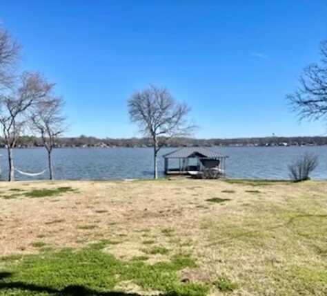 658 Enchanted Isles Drive, Mabank, TX 75156