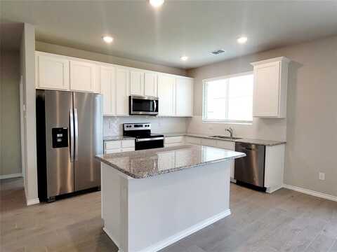 932 Ravenwood Lane, Van Alstyne, TX 75495