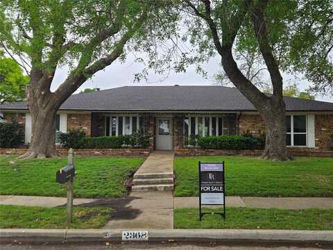 2368 Claridge Circle, Plano, TX 75075