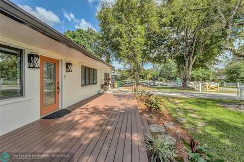 14291 SW 24th St, Davie, FL 33325