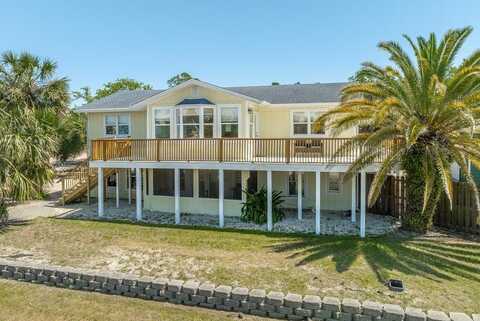 400 McCloud St, St. George Island, FL 32328