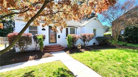 1051 S Lexan Crescent, Norfolk, VA 23508