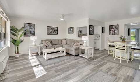 566 Mansfield, Boca Raton, FL 33434