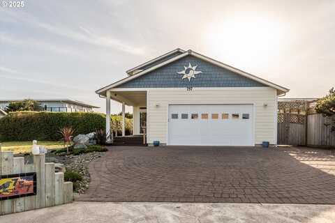 757 NEWPORT AVE, Bandon, OR 97411