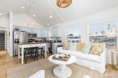 123 Jasper St, Encinitas, CA 92024