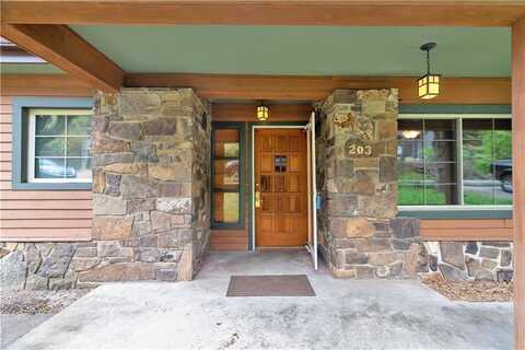 203 N Oklahoma WY, Fayetteville, AR 72701