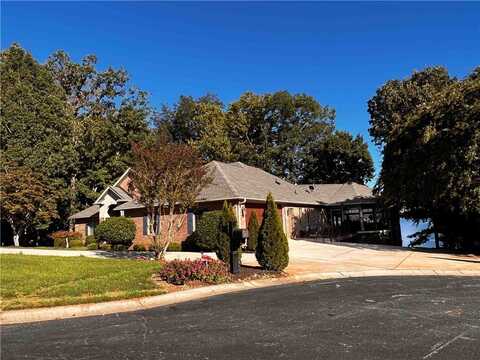 103 Big Oak Drive, Seneca, SC 29672