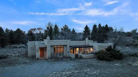 21 Buena Vista, El Prado, NM 87529