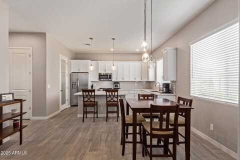 8026 S 6th Drive, Phoenix, AZ 85041