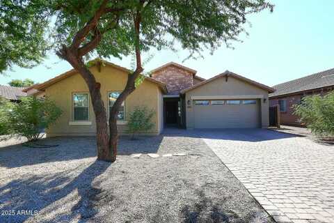 827 W DESERT VALLEY Drive, San Tan Valley, AZ 85143