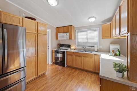 124 Del Paso Drive, Vacaville, CA 95687