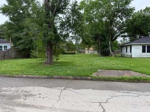 3075 Blackmon Ln, Beaumont, TX 77703