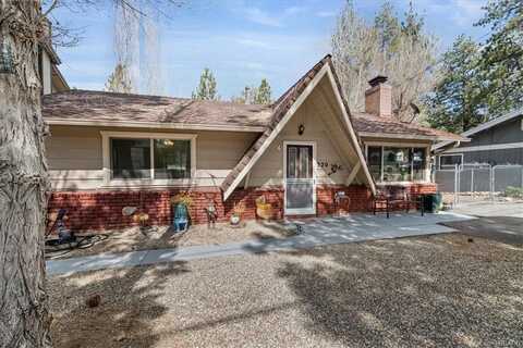 220 Whipple Drive, Big Bear City, CA 92314