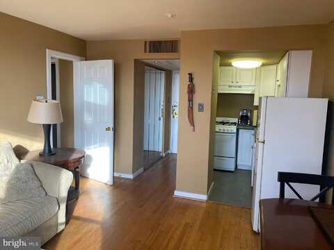 2135 WALNUT STREET, PHILADELPHIA, PA 19103