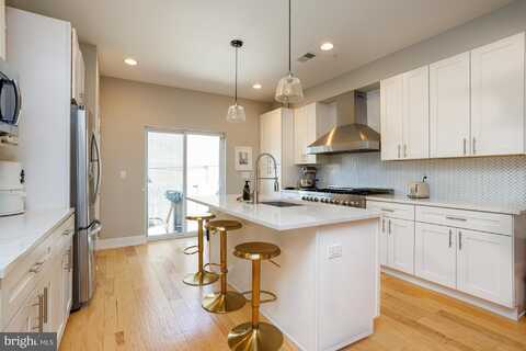 1916 S 6TH STREET, PHILADELPHIA, PA 19148