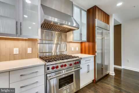1610 N QUEEN STREET, ARLINGTON, VA 22209