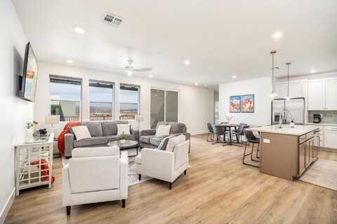 757 W Periwinkle LN, Saint George, UT 84790