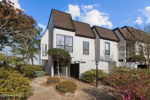 125 Hatteras Court, Morehead City, NC 28557