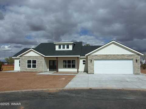 67 N Lyon Gate Dr, Snowflake, AZ 85937